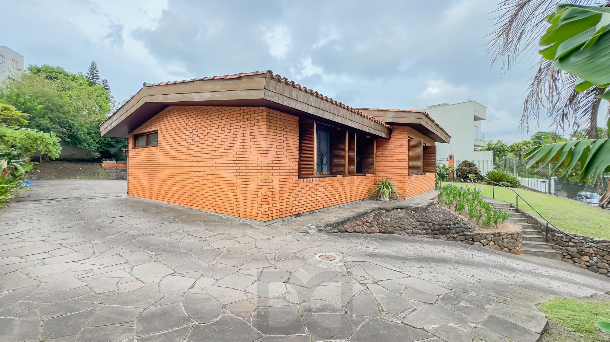 Casa com 3 quartos e 313m² à venda em Chácara das Pedras, Porto Alegre. Rua Joao Paetzel, Chácara Das Pedras, Porto Alegre — foto 17