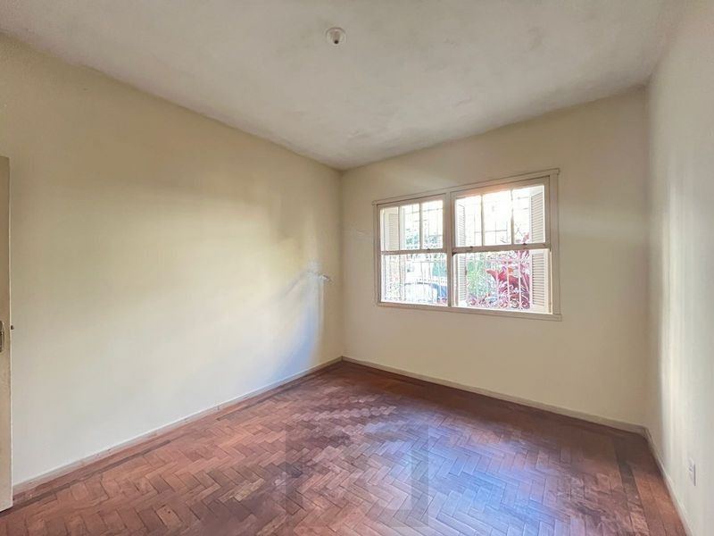 Casa 4 dormitórios no bairro Rio Branco em Porto Alegre para Alugar — foto 8
