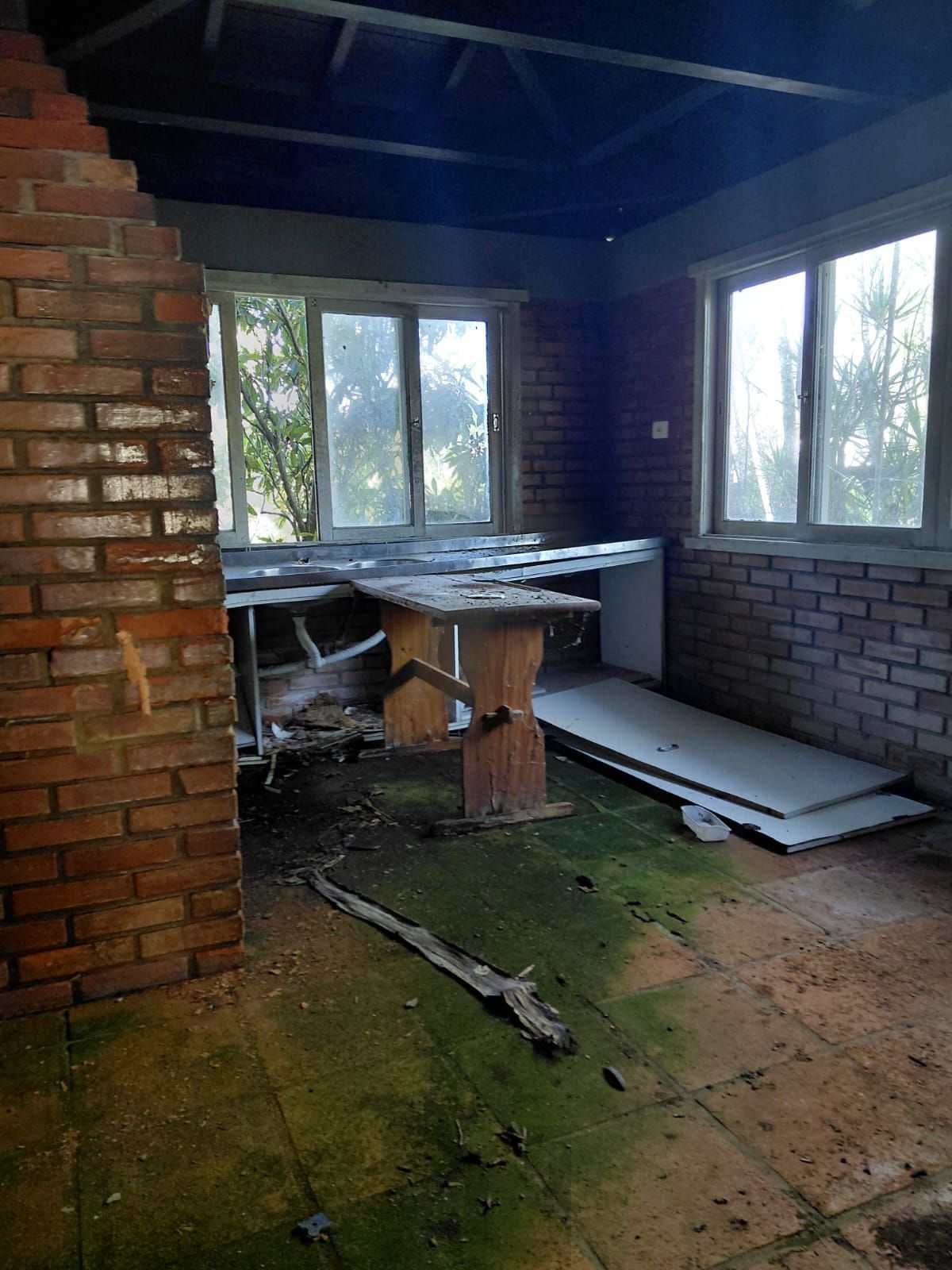 Ampla casa com pátio Bairro Teresópolis — foto 40
