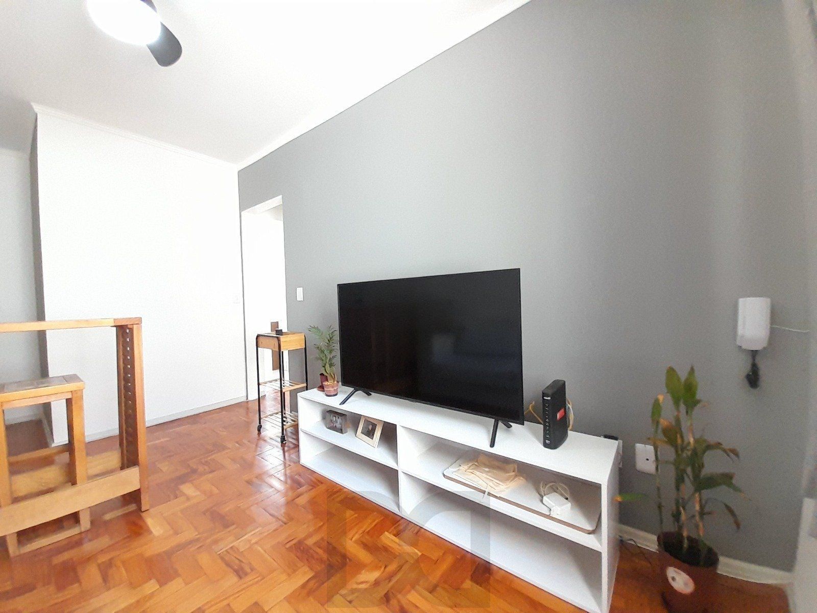 Apartamento com 1 quarto e 40.9m² - Cidade Baixa. — foto 2