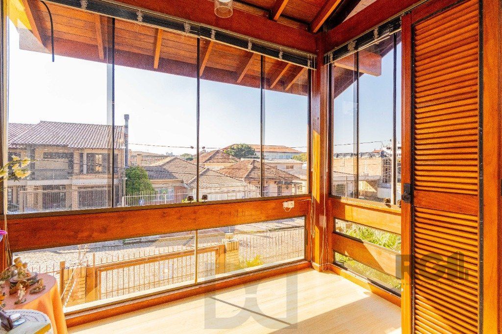 Casa de 4 dormitórios 304m² no bairro Jardim Lindóia — foto 41