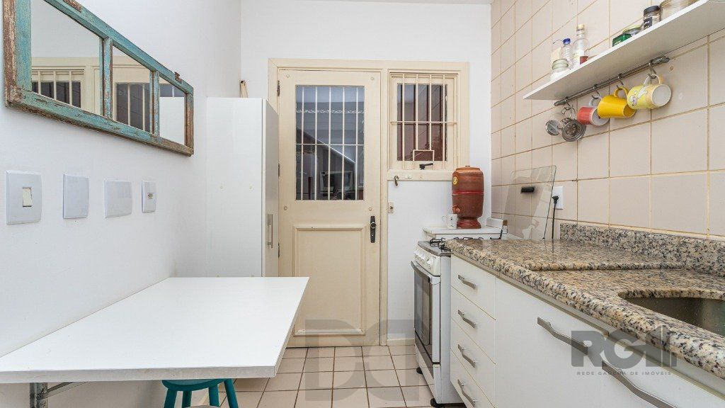 Casa em condomínio de 109m² - 3 dormitórios, 1 suíte e 1 vaga no bairro Teresópolis — foto 10