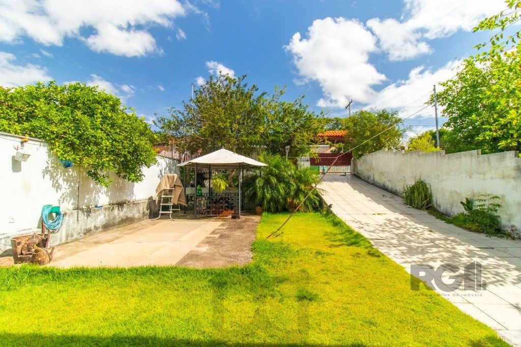 Casa com 3 dormitórios e 3 vagas no bairro Santa Tereza — foto 50