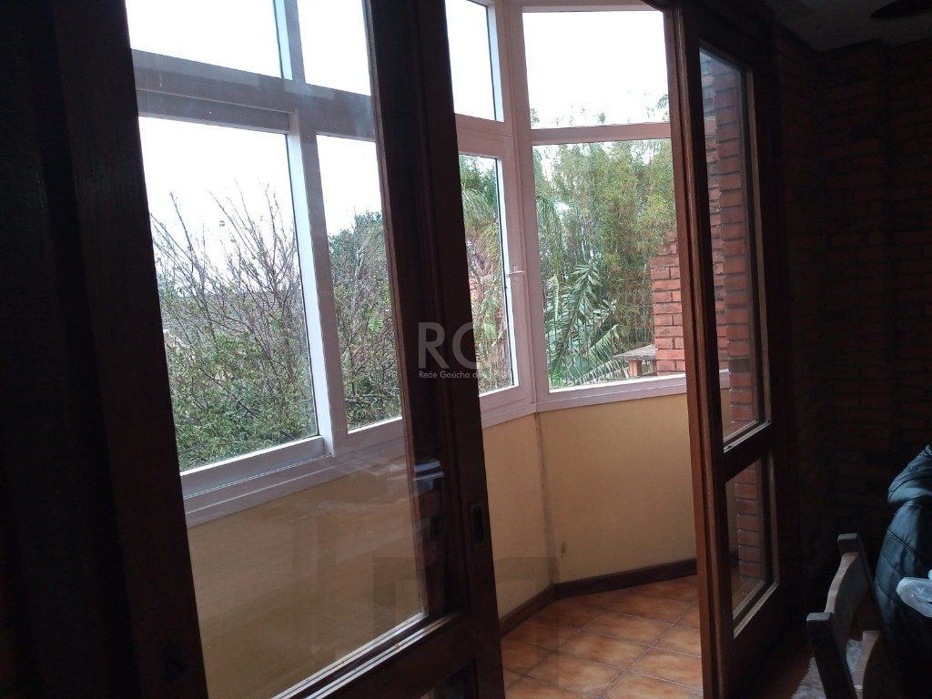 Casa para Venda - 256.87m², 3 dormitórios, sendo 1 suites, 2 vagas - Teresópolis — foto 6