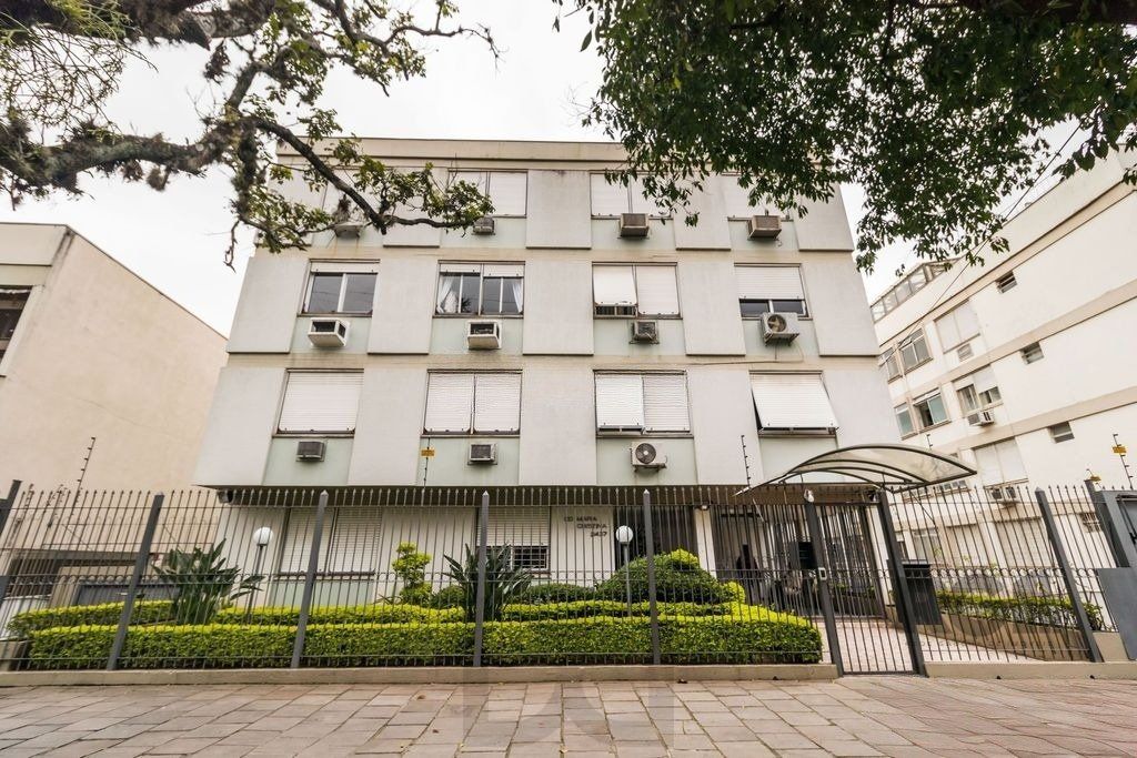 Apartamento 86m² - 3 dormitórios, 2 banheiros, 1 vaga no bairro Petrópolis — foto 22