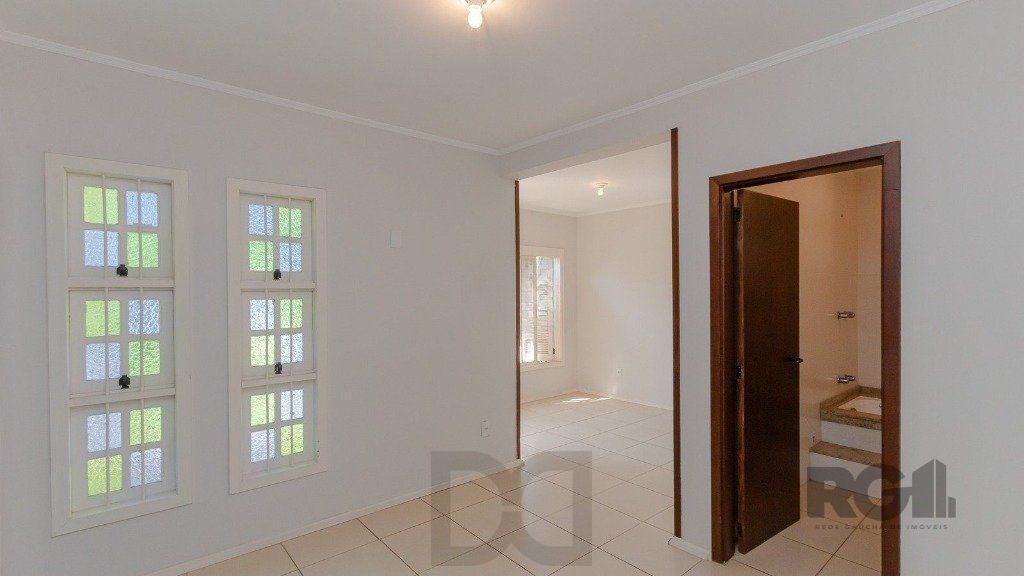 Casa com 4 dormitórios, 4 vagas no bairro Vila Jardim — foto 20