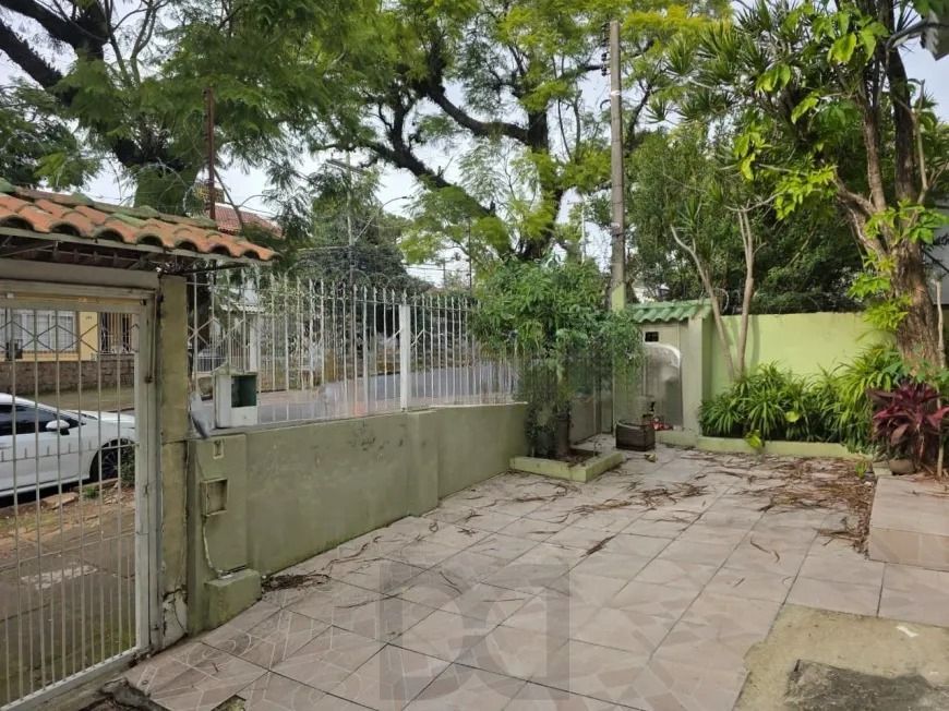 Sobrado com Piscina, Garagem para 3 Carros e Espaço para Salão de Festas à Venda e para Locação em Teresópolis — foto 3