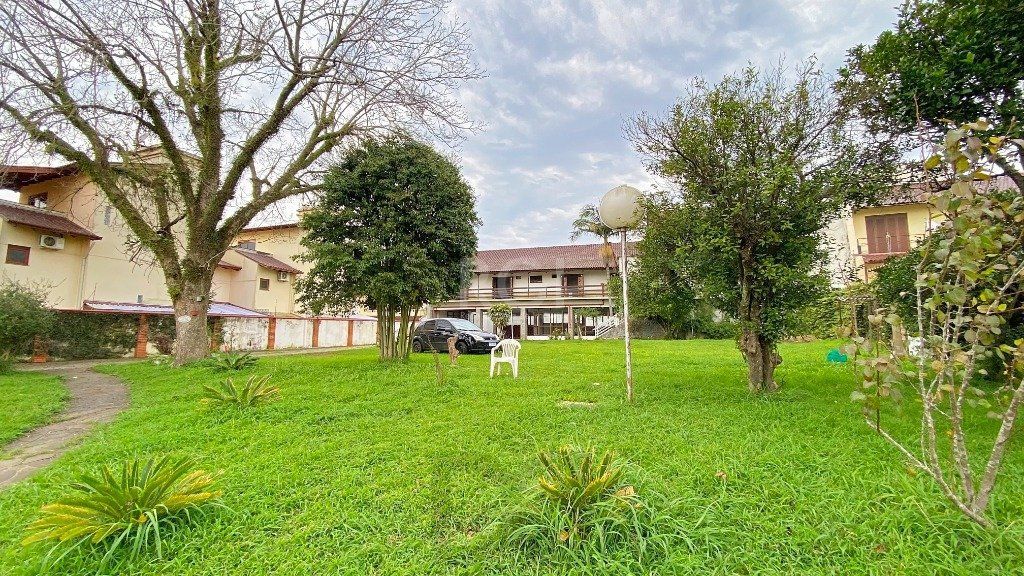 Casa para Venda - 840m², 7 dormitórios, sendo 3 suites, 8 vagas - Medianeira — foto 3
