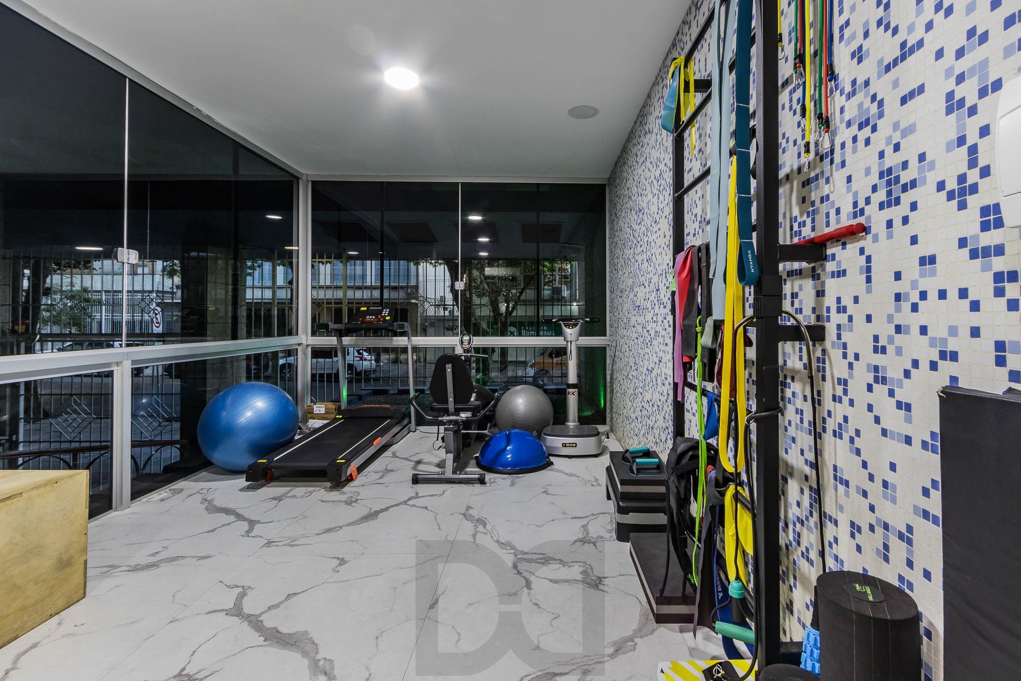Apartamento de 3 dormitórios e 133m² à venda em Centro Histórico, Porto Alegre. — foto 28