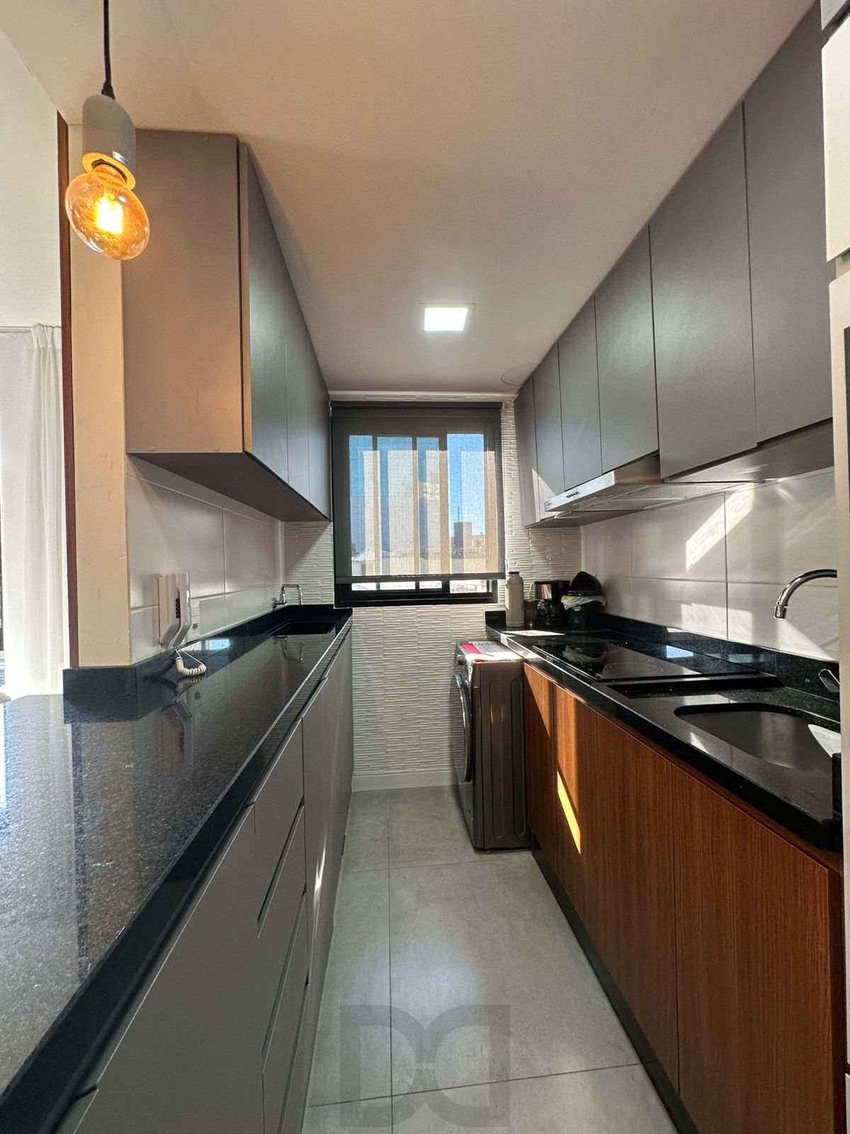Apartamento Mobiliado e Reformado com Closet, Churrasqueira e Infraestrutura Completa no Centro de Porto Alegre — foto 8