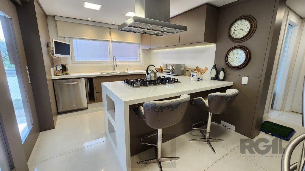 Excelente apartamento de 382,57 m² com 4 suítes e 4 vagas de garagem — foto 13