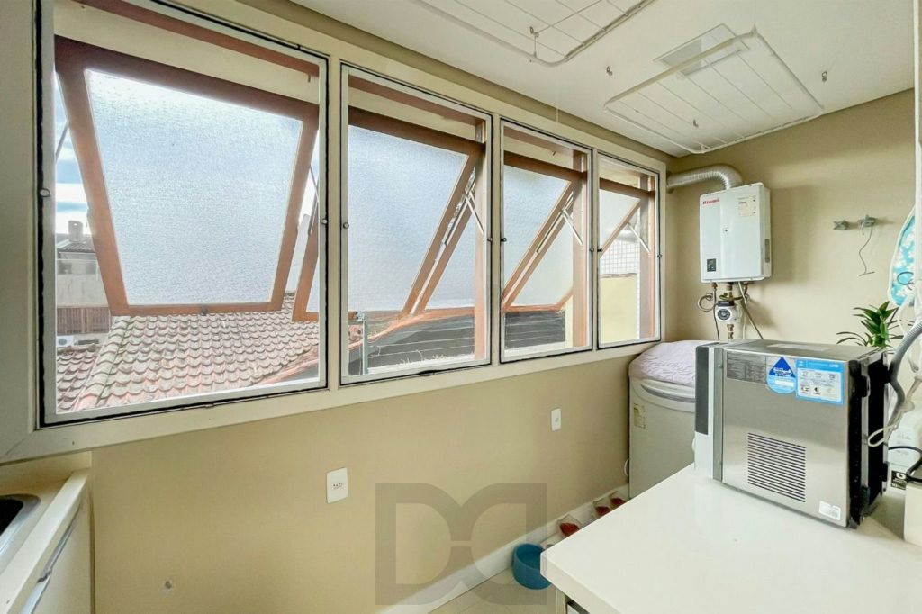 Apartamento de 3 dormitórios à venda em Auxiliadora, Porto Alegre. — foto 7
