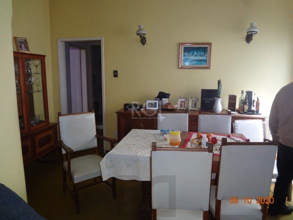 Casa para Venda - 250m², 3 dormitórios,  - Medianeira — foto 5