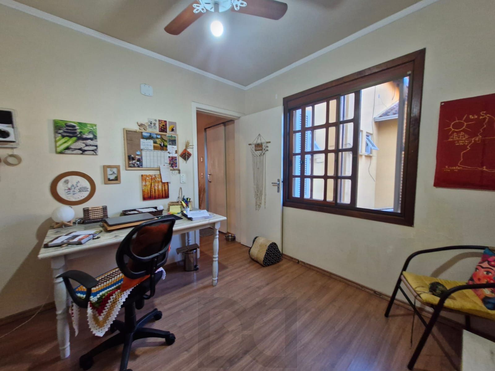 Casa em condomínio no Bairro Medianeira, com 3 dormitórios, sendo 1 suíte, e 1 vaga de garagem. — foto 15