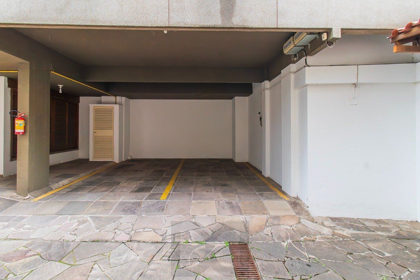 Apartamento de 2 dormitórios e 94m² à venda em Petrópolis, Porto Alegre. — foto 17