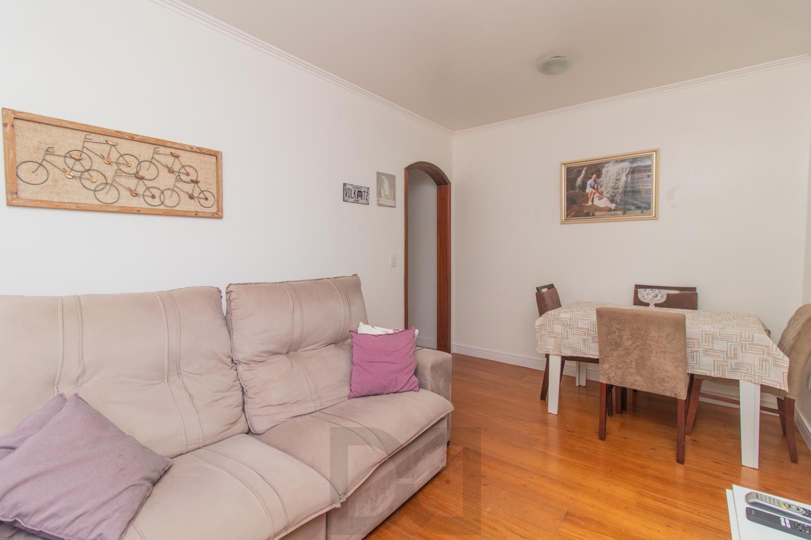 Apartamento de 2 dormitórios á venda no Bairro Teresópolis - Porto Alegre. — foto 3
