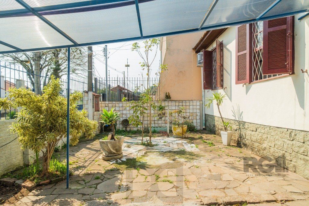 Casa de 2 Dormitório(s) Bairro Nonoai - Porto Alegre — foto 36