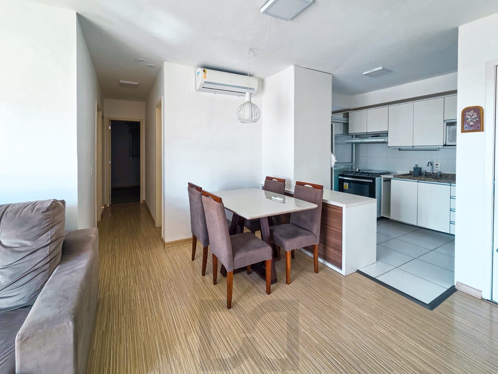 Apartamento 3 Dorms com Suíte e 2 Vagas no Condomínio Veríssimo – Infraestrutura Excepcional em Teresópolis — foto 2