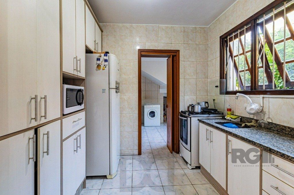 Casa com 267m², 3 dormitórios, 1 vaga no bairro Tristeza — foto 9