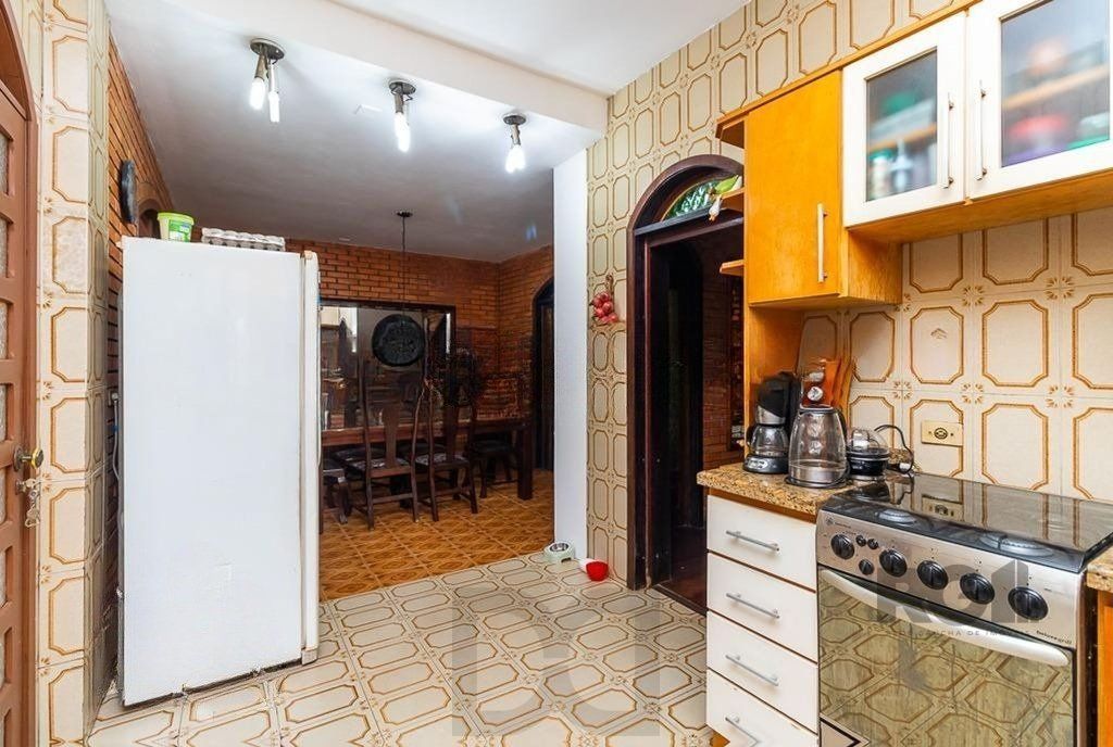 Casa de 245m² com 5 dormitórios no bairro Sarandi — foto 22
