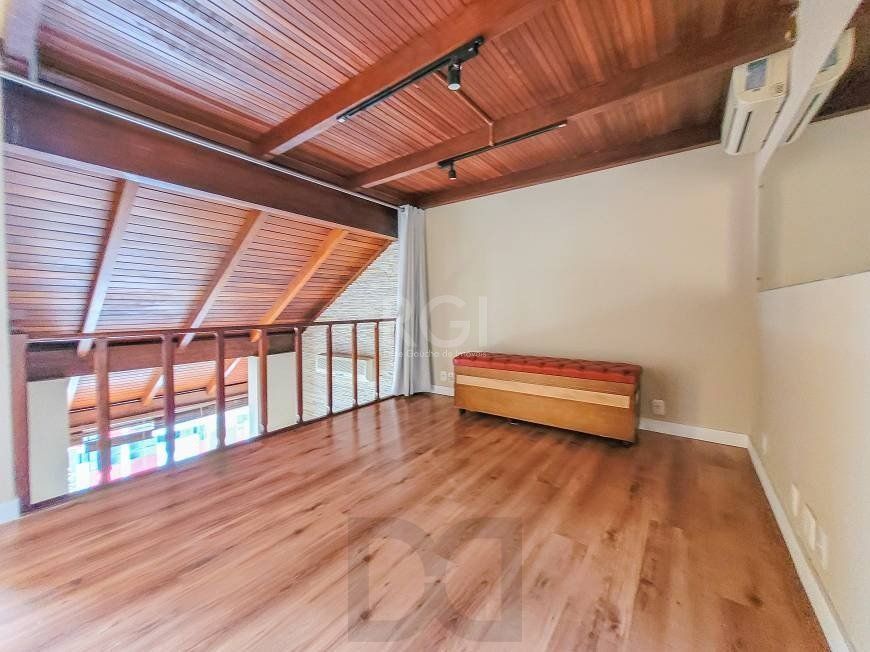 Apartamento 94m² - semi mobiliado, 2 dormitórios, 1 suíte, terraço e 2 vagas de garagem no Moinhos de Vento — foto 11