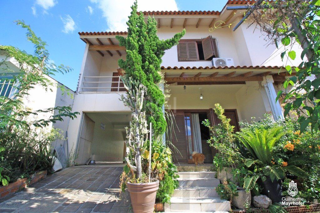 Casa para Venda - 240m², 4 dormitórios, sendo 3 suites, 6 vagas - Jardim Sabará — foto 1