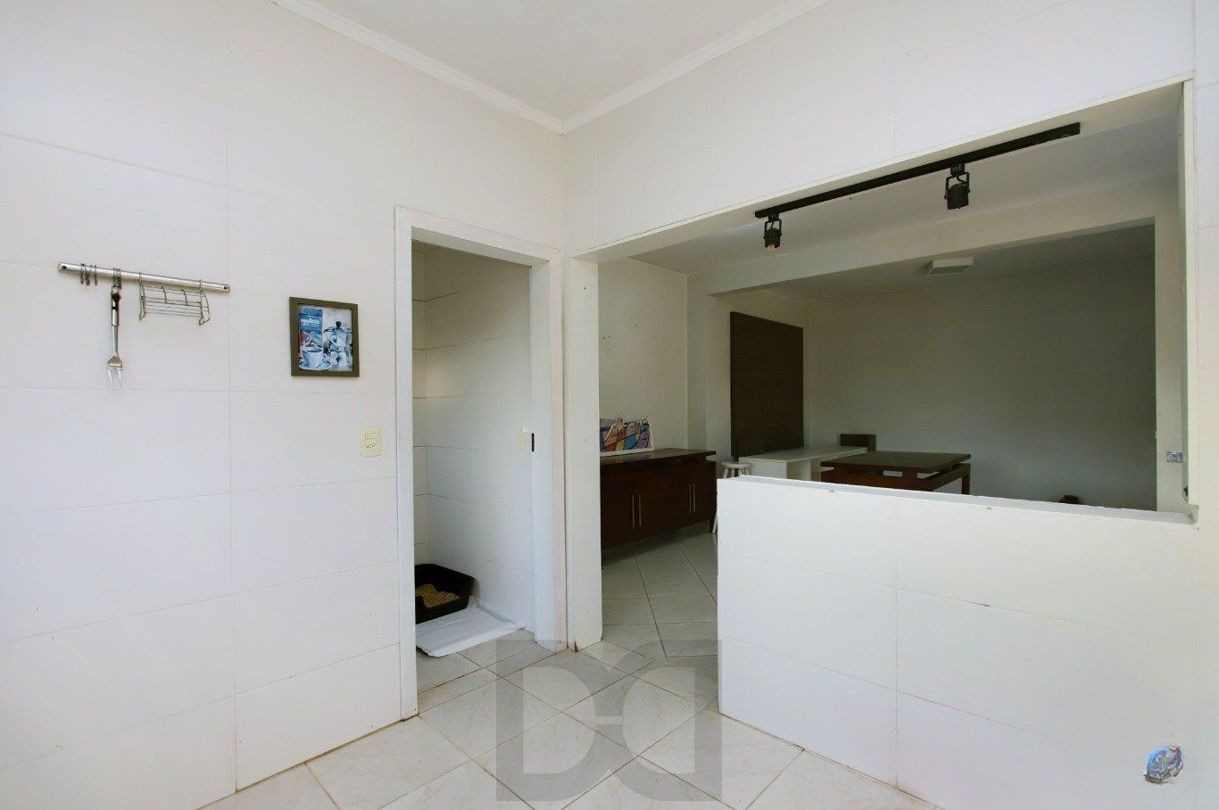 Casa com Edícula nos fundos, total de 5 dormitórios no Bairro gloria. — foto 37