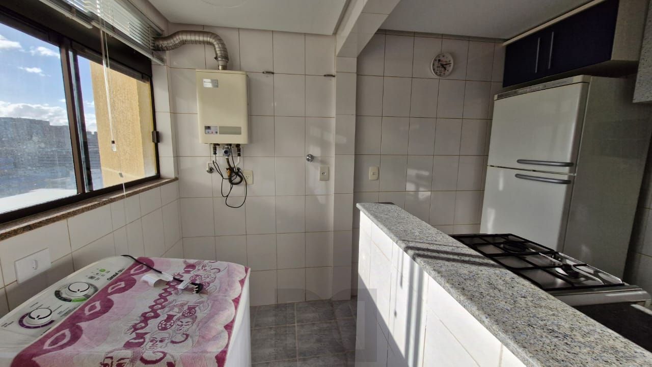 Apartamento no Menino Deus impecável, 2 dormitórios 1 suíte, 3 banheiros, 1 garagem — foto 21