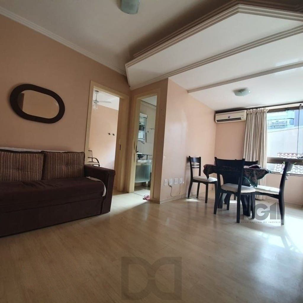 Excelente apartamento de 53m² com 1 dormitório no bairro Menino Deus. — foto 1