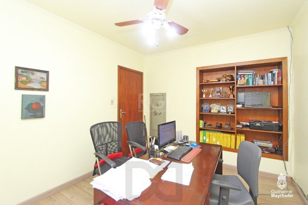 Casa para Venda - 500m², 5 dormitórios, sendo 2 suites, 5 vagas - Menino Deus — foto 7