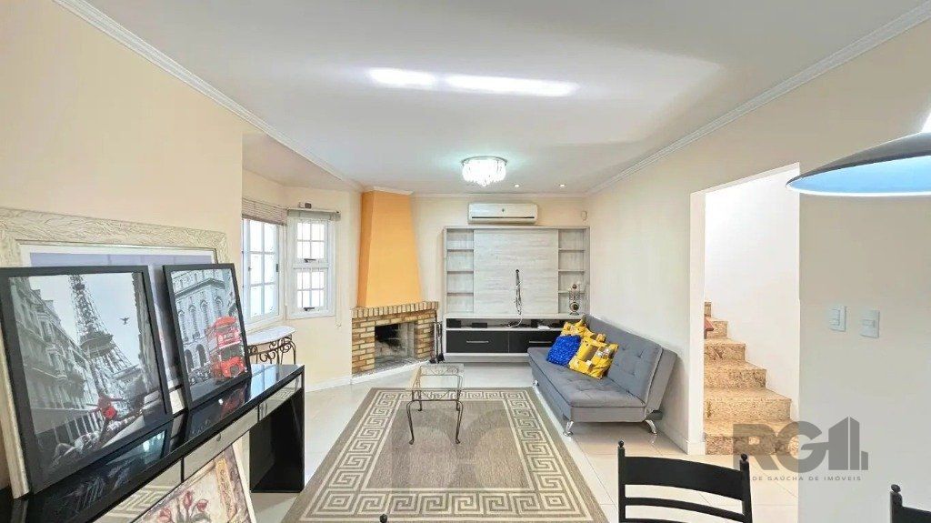 Casa de 3 dormitórios no bairro Cavalhada — foto 2
