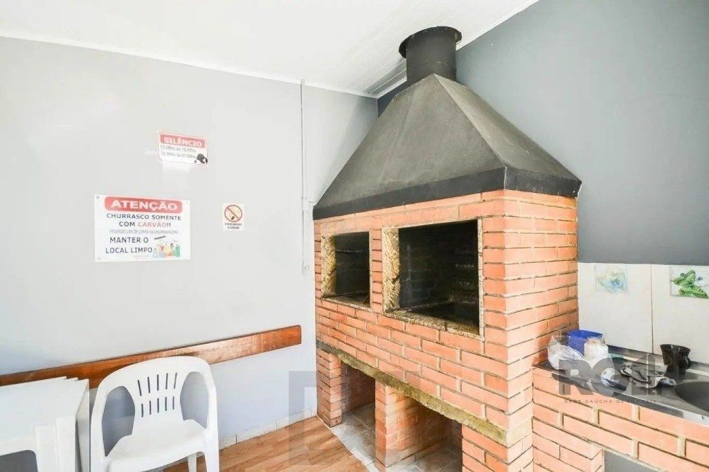Apartamento de 2 dormitórios no bairro Cristal — foto 24