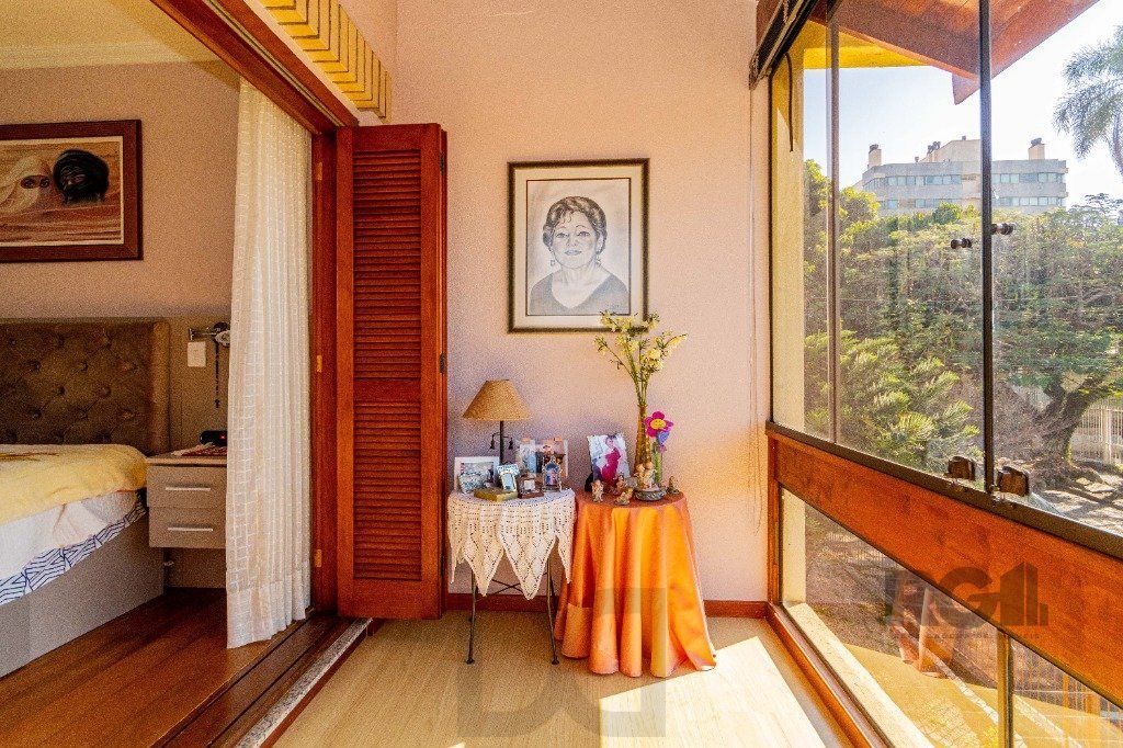 Casa de 4 dormitórios 304m² no bairro Jardim Lindóia — foto 38