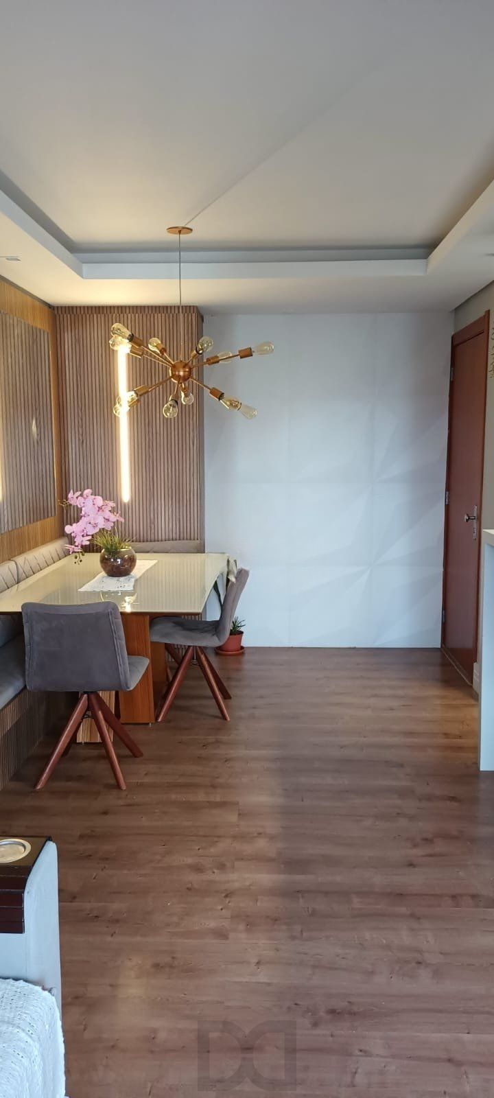 Apartamento de 3 dormitórios a venda no Bairro Jardim Carvalho, Porto Alegre — foto 1