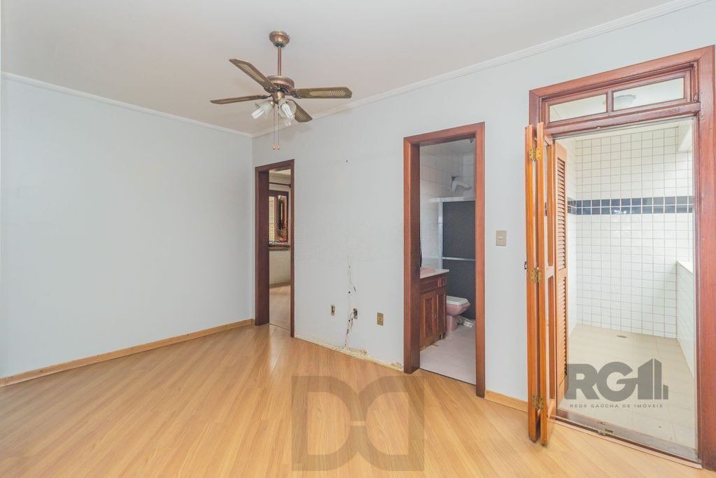 Casa com 240m², 3 dormitórios, 6 vagas no bairro Sarandi — foto 7