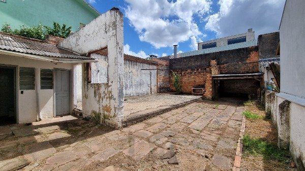 Casa /Sobrado com apartamento e loja, estacionamento, a venda no Bairro Jardim Itu. Lojão embaixo com dois banheiros e divisórias, — foto 24