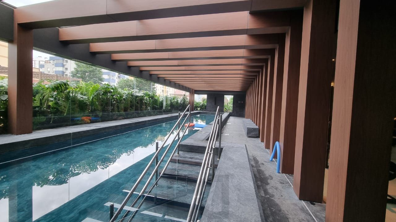 Piscina interna aquecida