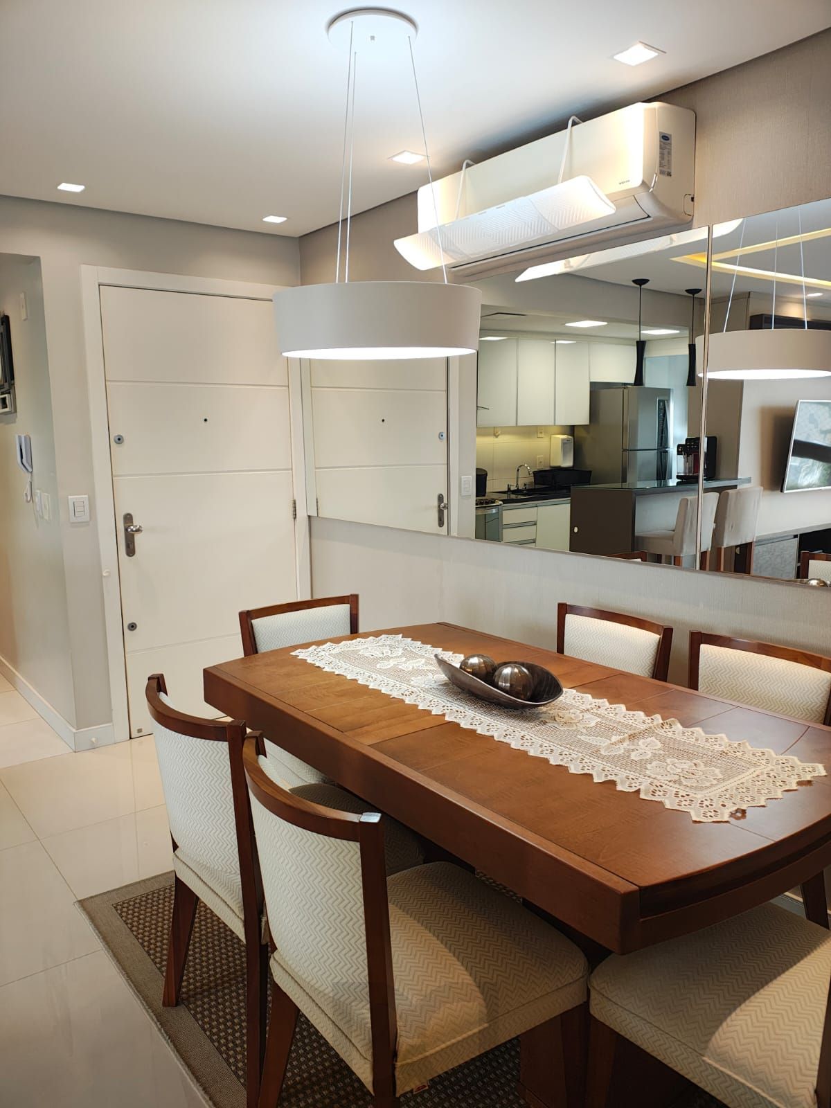 Excelente Oportunidade apartamento com móveis planejados em todos os ambientes e infraestrutura completa!!! — foto 4