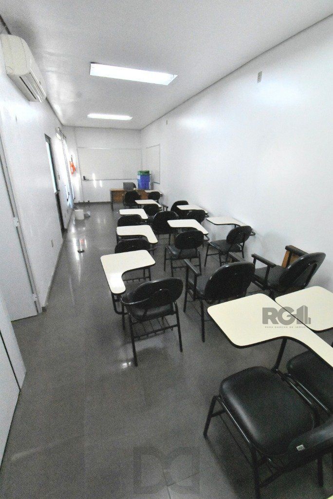 PRÉDIO - 319,00 m² - MENINO DEUS — foto 9