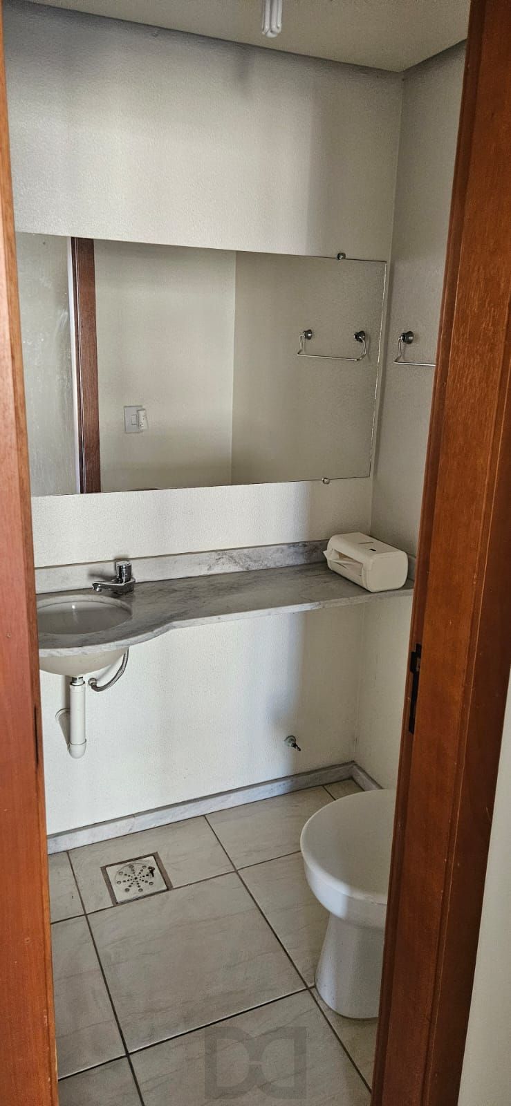 Excelente sala comercial na Av. Protásio Alves 3161 no valor promocional!! -0 dormitório — foto 8
