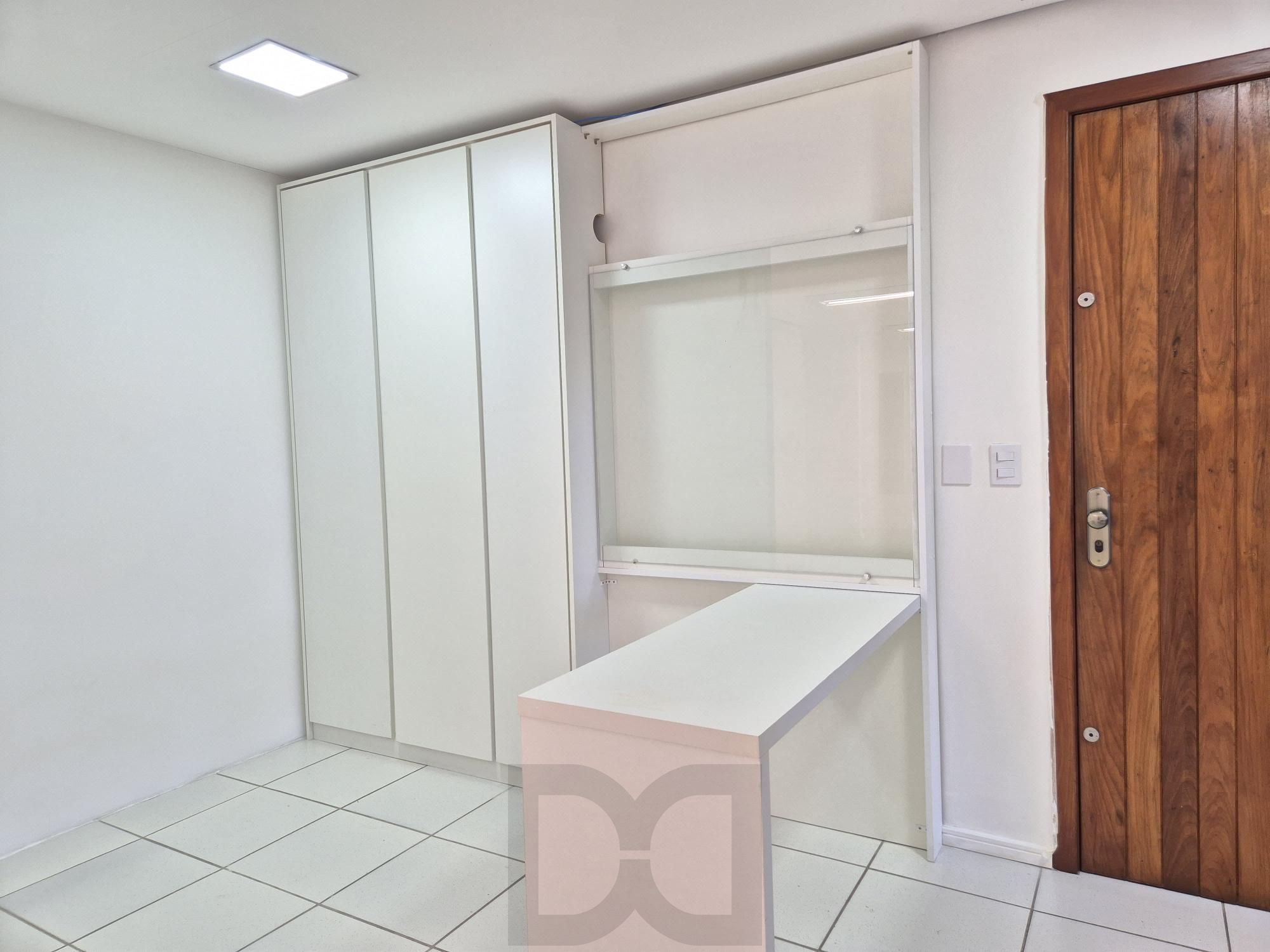 Sala com 6 divisórias e 2 vagas — foto 4