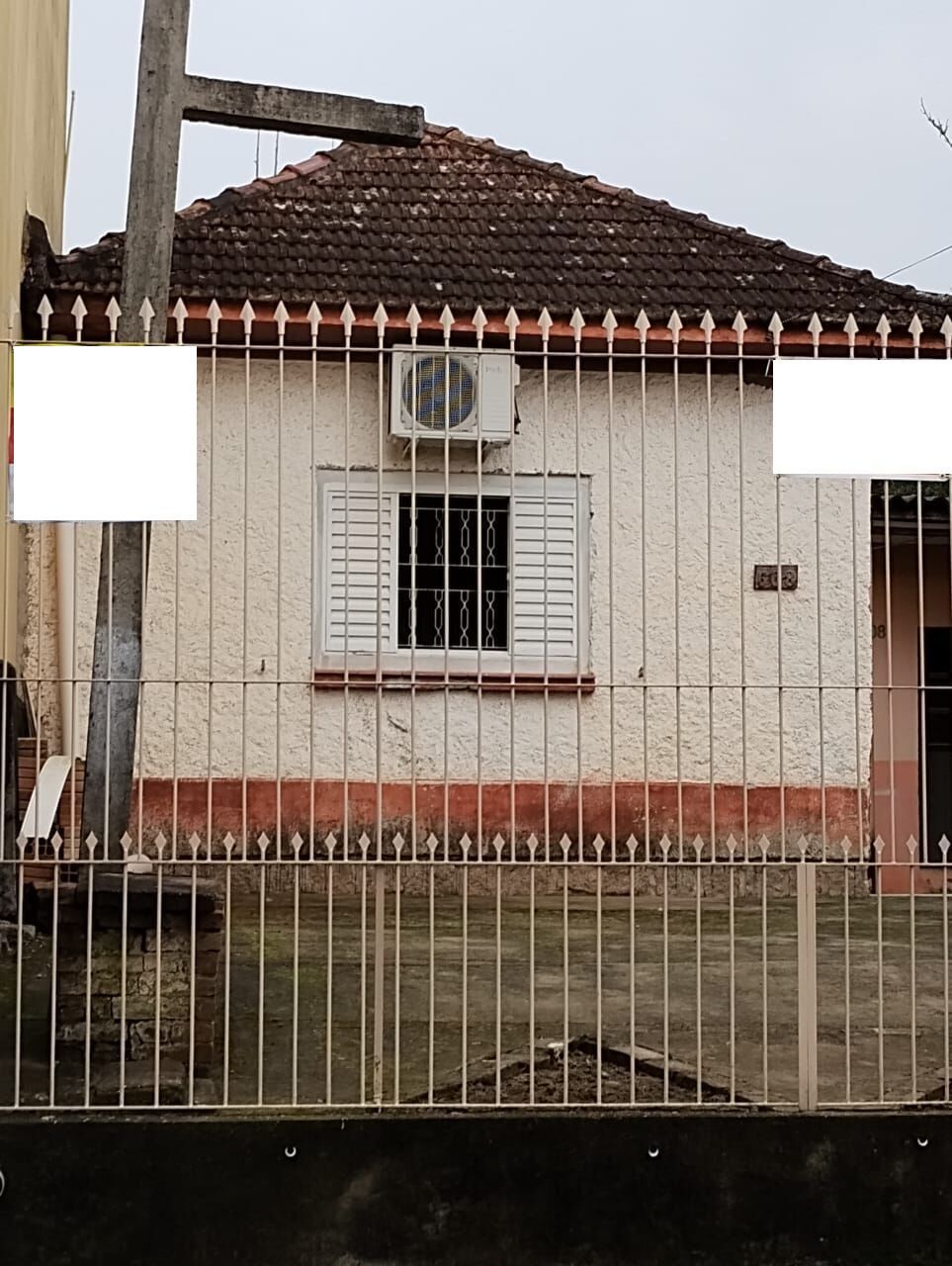 Terreno com duas frentes, três casas (duas c/dois dormitórios e a outra tipo tipo JK) — foto 4