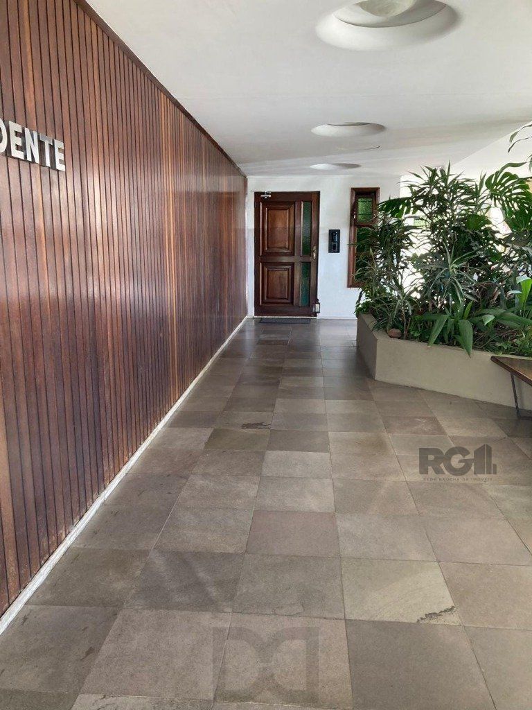 APARTAMENTO DE COBERTURA - 2 dorms. - 1 vaga - 118,02 m² - MENINO DEUS — foto 4