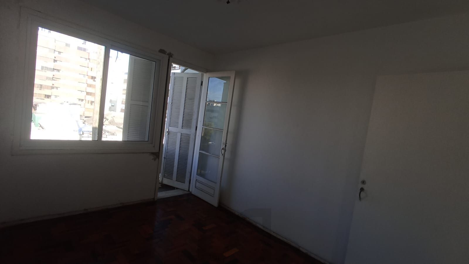 APARTAMENTO - 2 DORMS - 50,69 m² - MENINO DEUS — foto 3