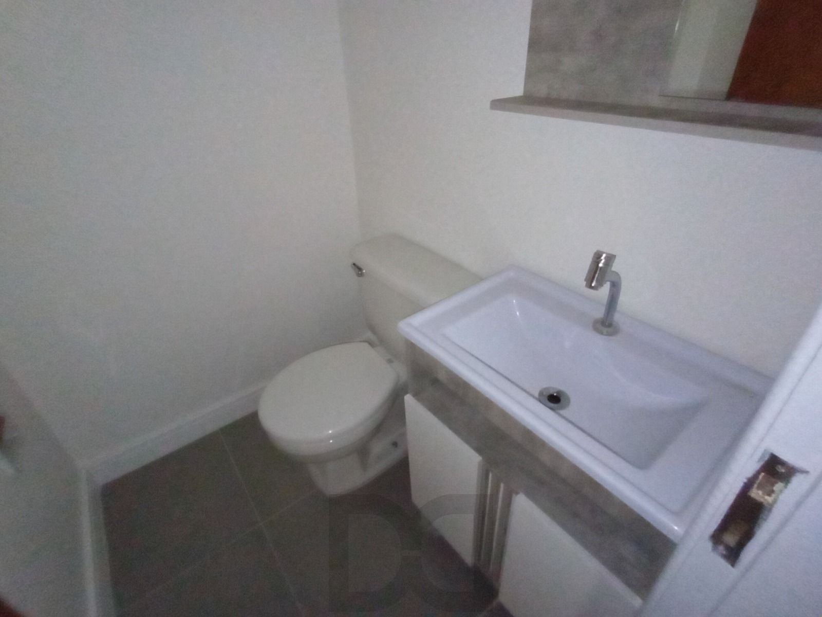 Excelente oportunidade!!! Sala Comercial no coração do Menino Deus!! Toda estrutura por apenas R$ 140.000,00!! — foto 12