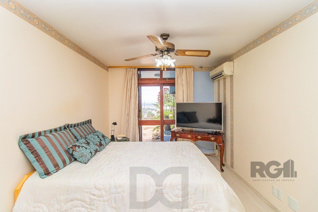 Casa para Venda - 400m², 3 dormitórios, sendo 1 suites, 4 vagas - Menino Deus — foto 31