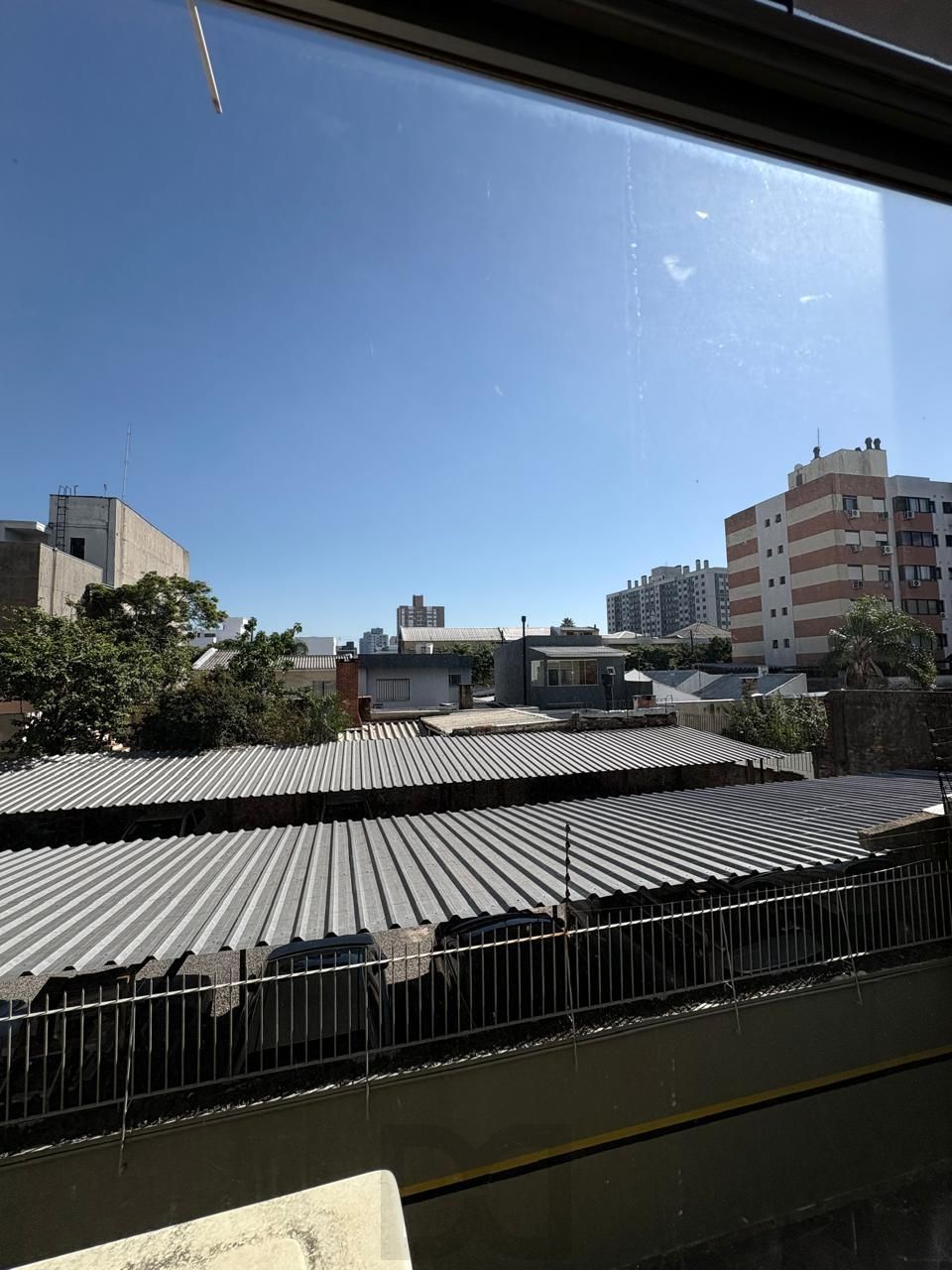 Sala comercial desocupada — foto 11