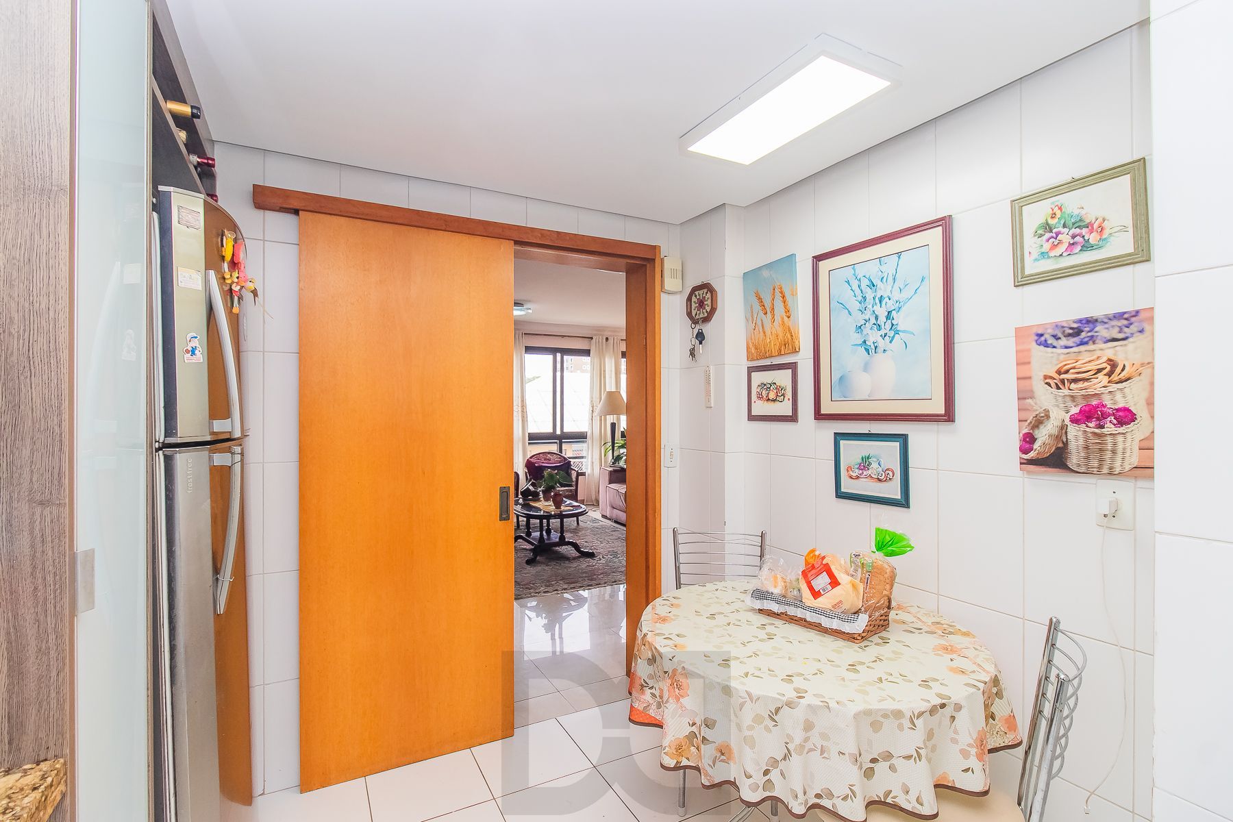 LINDO APARTAMENTO NO MENINO DEUS com 117 M PRIVATIVOS, 3 DORITÓRIOS COM SUÍTES E VAGA DUPLA — foto 23