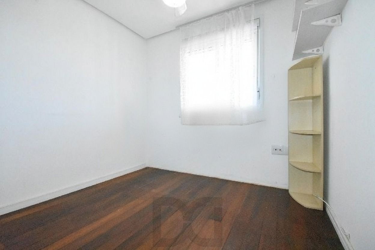 APARTAMENTO 2 DORMITÓRIOS COM 1 VAGA E SACADA COM CHURRASQUEIRA — foto 16