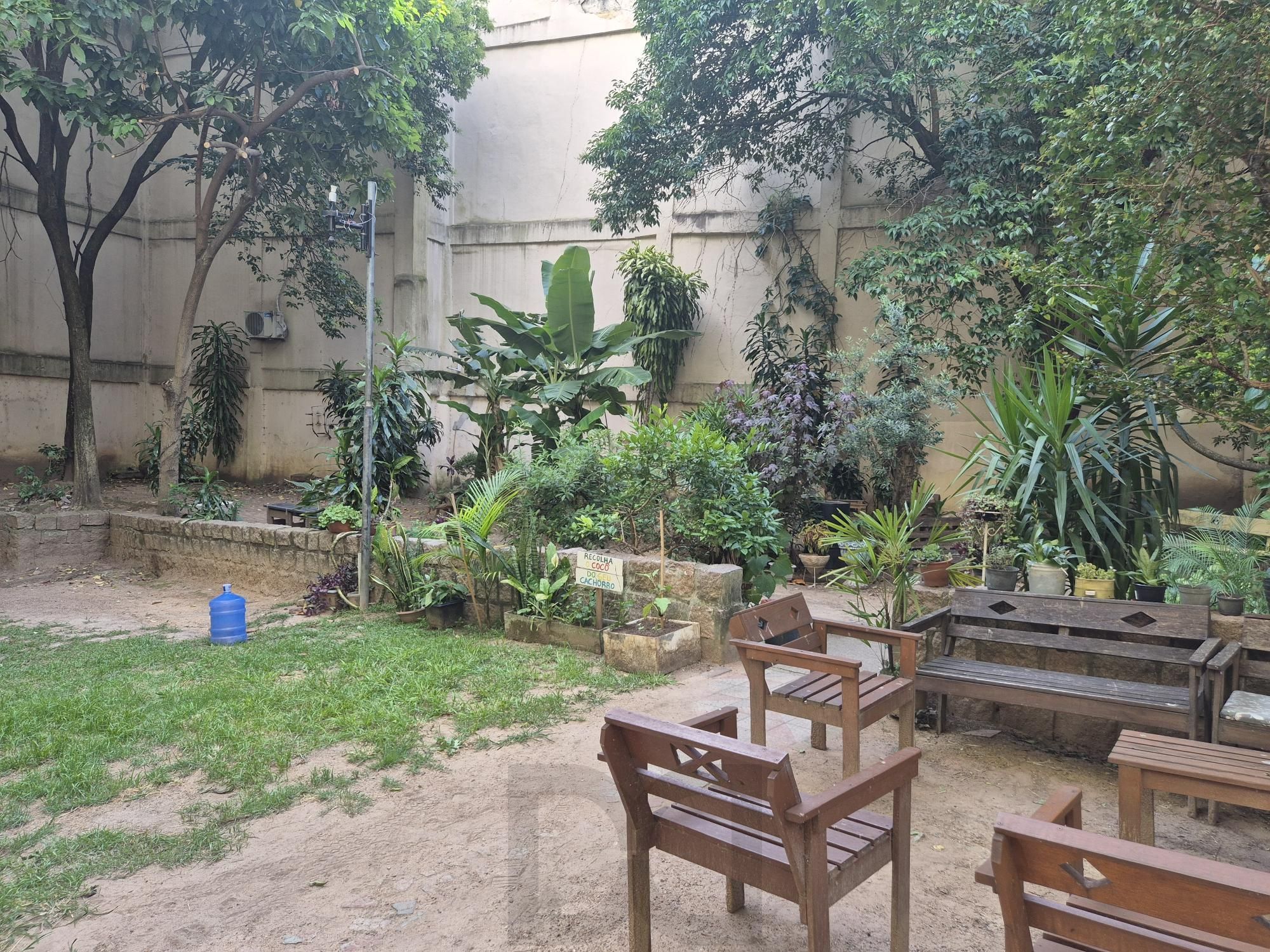 2 dormitório com área externa e churrasqueira — foto 2